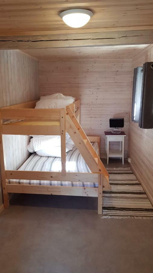 Farmer Apartment Laukvik ภายนอก รูปภาพ