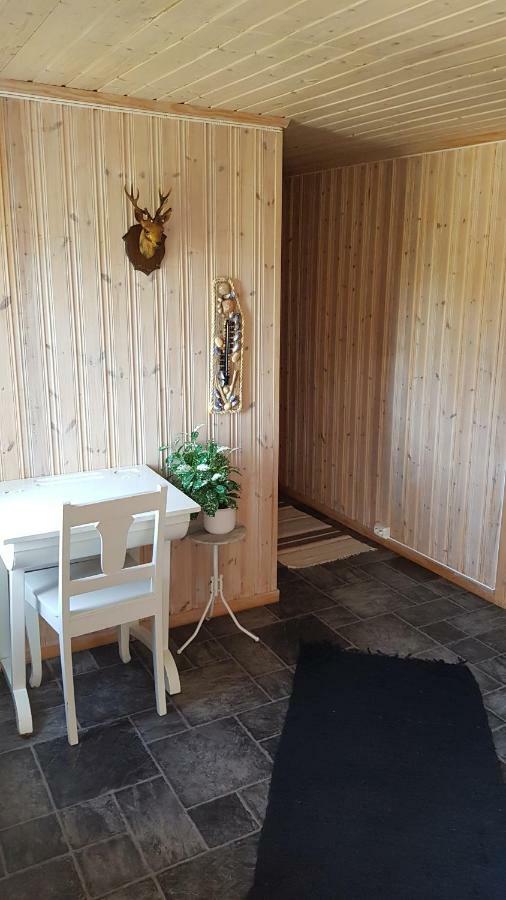 Farmer Apartment Laukvik ภายนอก รูปภาพ